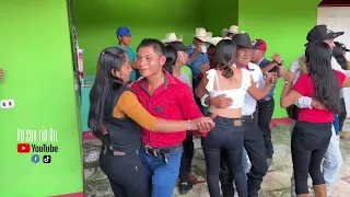 Mix Paco Pineda buenísimo para bailar en aldea la laguna chiquimula ​⁠@chiquimulaguate502