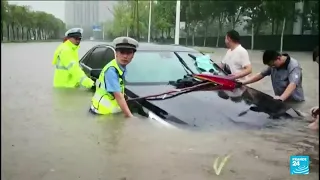 Nearly 200,000 evacuated in central China flooding • FRANCE 24 English