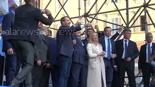 Elezioni: Meloni, Berlusconi, Salvini, Tajani e Lupi sul palco di Piazza del Popolo