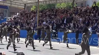 2 giugno, Frecce Tricolori e bersaglieri emozionano il pubblico