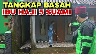 OBRAK ABRIK RUMAH IBU HAJI SESAAT DENGAN 5 SUAMI BRONDONG