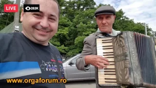 Nenea Vladimir (70 ani) acordeonist canta frumos la Hohner - Hanul Conache