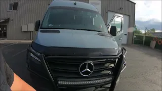 Mercedes Sprinter. Локальный груз.  работа на Спринтере. на баке, 500 миль. Павлин на парковке.