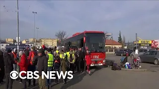 Influx of Ukrainians at Ukraine-Poland border