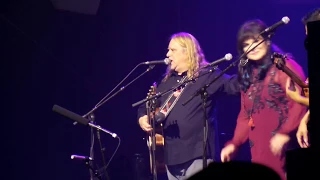 Warren Haynes, Ann Wilson, Jake Shimabukuro - I Am The Highway (Chris Cornell), Xmas Jam 2017