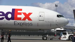 Inside and out tour-Fed Ex cargo plane McDonnell Douglas MD-11 "Mariana"