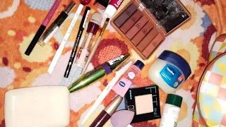 What's in our makeup bag💫😍💥