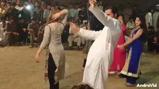 Hot dance with sta chargul saloor pare