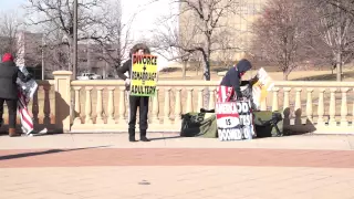 Westboro protesters Des Moines Iowa