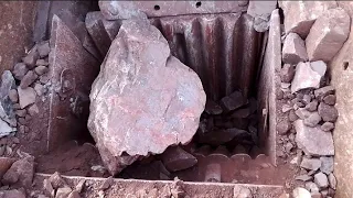 Stone crushing | crushing videos | satisfying rock crushing | ASMR | Stone crusher💥💥🛠️🛠️⛏️⛏️🛠️💥💥💥⛏️