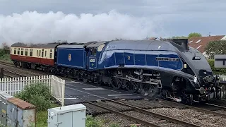 LNER A4 Pacific 60007 Sir Nigel Gresley passes through St George’s With A Whistle!