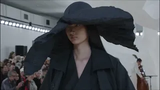 Issey Miyake women's spring summer 2024 fashion show