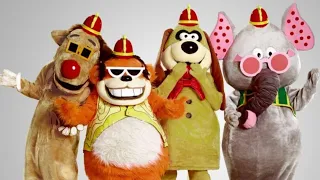 Behind the scenes of the banana splits