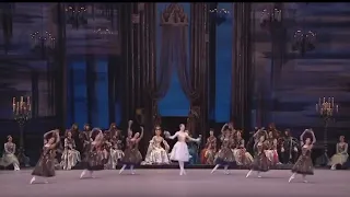 SWAN LAKE - Neapolitan Bride (Ksenia Zhiganshina - Bolshoi Ballet)