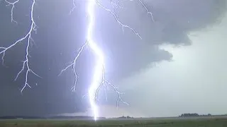 EXTREME Close Lightning in HD compilation!  Loud thunder!