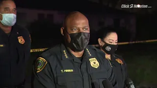 Houston police chief Troy Finner gives update after suspect dies during shootout with 3 HPD offi...