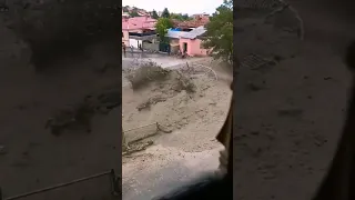 Flash floods in Üzümlü District of Erzincan 🇹🇷 Turkey