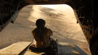Commando in Mali ► A flight with the Chinook