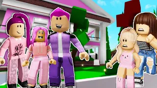 FAMILIA CARE POARTA NUMAI ROZ ASCUNDE UN SECRET INFRICOSATOR! Roblox Roleplay!