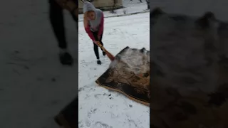 Ковер-самолет,скатерть самобранка ,а нашем сами ахах #Каквыбитьковер