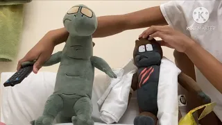 Triangle and monkey watch Godzilla vs Kong spoilers but they’re plush (Day of the dead special)