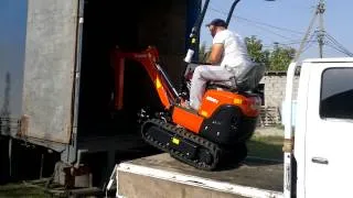 Самый мини-экскаватор Kubota K008-3 выгрузка