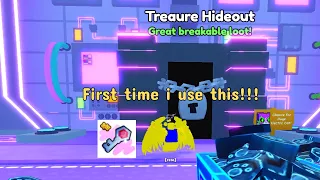 My first time using the Treasure Hideout Key - Pet Simulator 99
