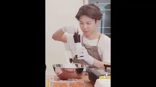 don't let BTS cook in kitchen 😭#kpop #bts #shorts #viral #taehyung #jungkook #jimin #jokes