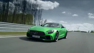 2018 Mercedes-AMG GT R - Driving Scenes (Track)