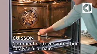 🧽 Comment nettoyer votre four à la main ? | Electrolux