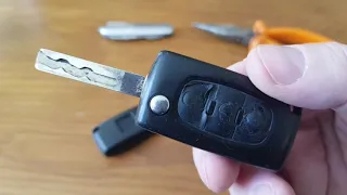 Car key fob shell and blade replacement.