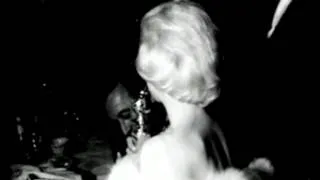 Marilyn Monroe - Holding Her Golden Globe Award 1960