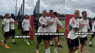 Lisandro Martinez Mason Mount Bromance During Mount First Training Session With Man United.