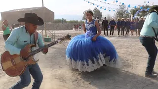 LOS 2 PRIMOS ,MIS AHIJADOS, BAILANDO EN QUINCEÑERA TULA TAMAULIPAS