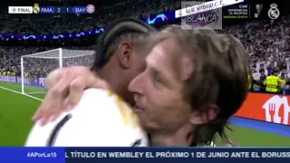 La BRUTAL CELEBRACIÓN del REAL MADRID al pase a la final de Wembley