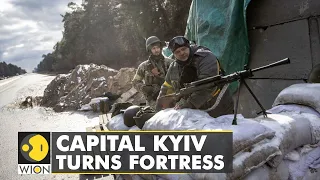 Capital Kyiv turns fortress, families flee as Russian troops advance amid invasion of Ukraine