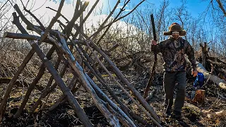 Bushcraft Shelter Build during a Solar Eclipse