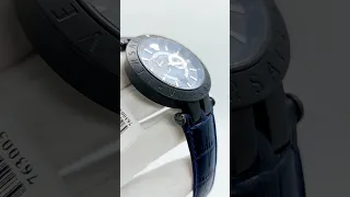 Оригинальные мужские часы итальянского бренда VERSACE VEBV00419 из коллекции V-RACE