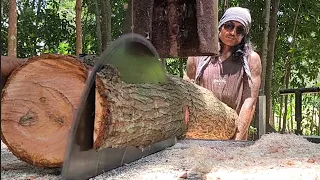 Mengharap Ridho illahi -  Menggergaji kayu mahoni buat balok kusen