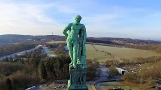 Herkules im UNESCO Welterbe Bergpark Wilhelmshöhe in Kassel - World Heritage, Germany, 4K Drone