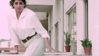 Kshana Kshanam Comedy Scenes - Sridevi struggling to get to her apartment  - Venkatesh