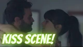 Endings, Beginnings / Real kiss  (Kiss Scene — Jack and Daphne  /Jamie Dornan and Shailene Woodley)