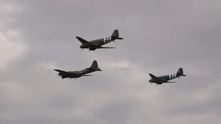 Douglas C-47 Skytrains & Boeing B-17 'Sally-B" - Duxford Battle of Britain Airshow 2017