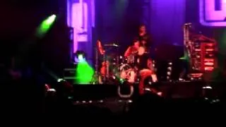 The Prodigy - Nuclear (Live 2002)