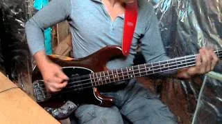 Happy Man - Chic (1978) - bass playalong