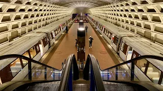 ⁴ᴷ⁶⁰ Riding Washington DC Metro from DuPont Circle to Metro Center