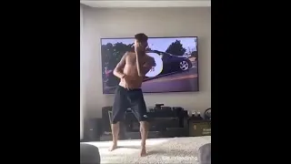 Neymar dançando pisadinha (barões da pisadinha )