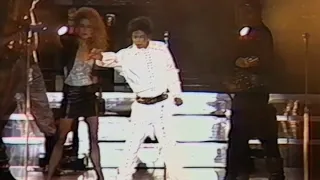 Michael Jackson - Workin' Day And Night (Live At Wembley Stadium) (Remastered)