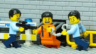 Lego City Prison Break Secret Tunnel Escape