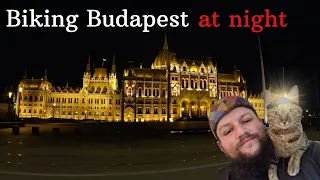 Biking Budapest at night 🚴 😻